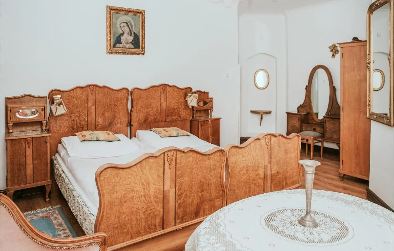 Cozy Apartment In Kolobrzeg With Wifi 0*,  Poland