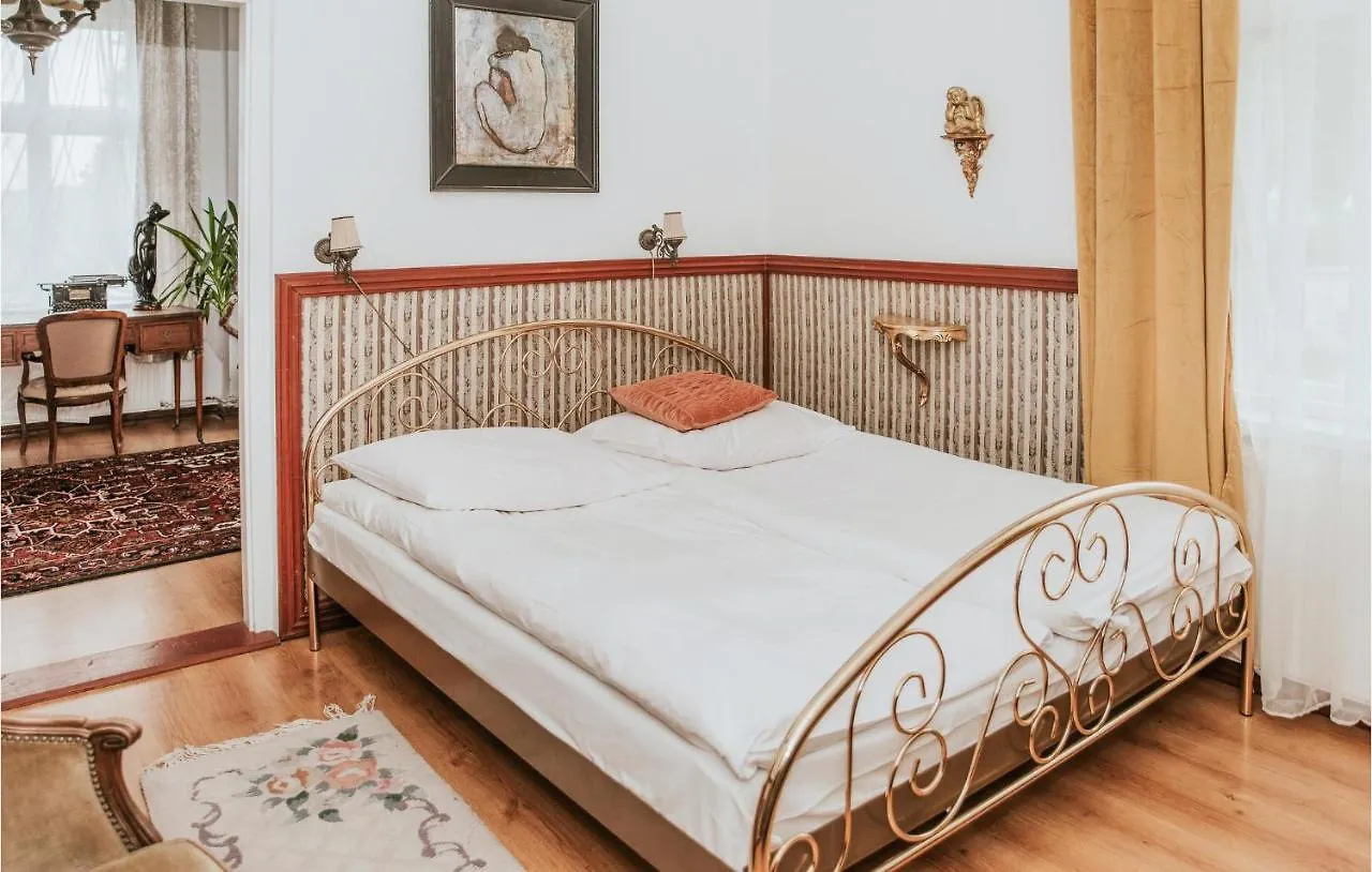 Cozy Apartment In Kolobrzeg With Wifi